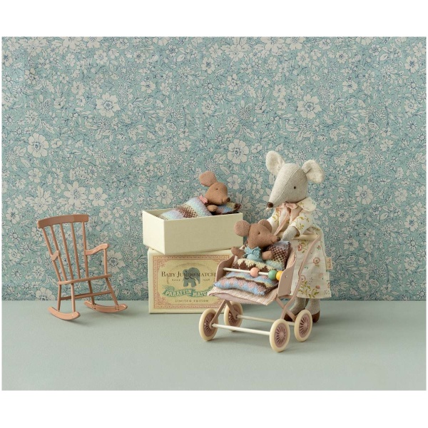 Maileg Sleepy wakey baby mouse in matchbox - Blue